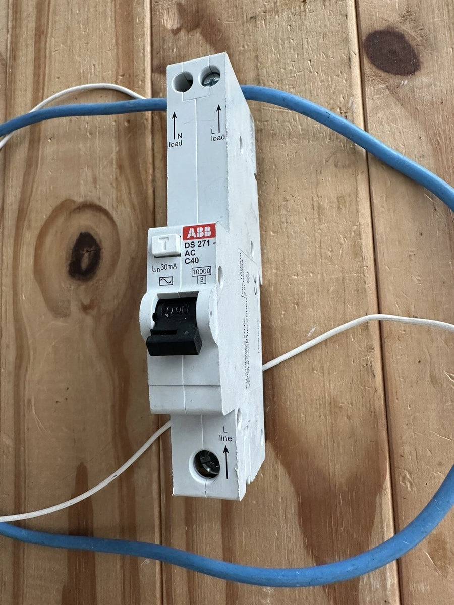 ABB 40A 30MA DS271 1 SIGLE POLE CURVE C C40 RCBO TYPE AC 10KA 230V ...