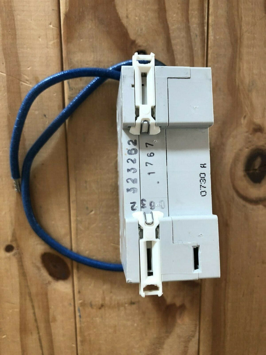 LEGRAND 32A 30MA CURVE B 6kA 30mA DOUBLE POLE RCBO TYPE AC 07736 077 3 ...