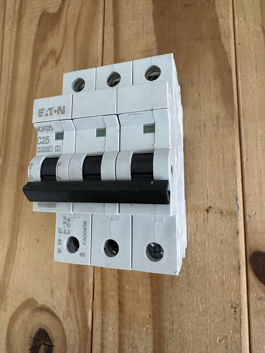 MEM Eaton 25A MCH325 Memshield 2 25 Amp Type C C25 MCB 3 POLE BILL ...