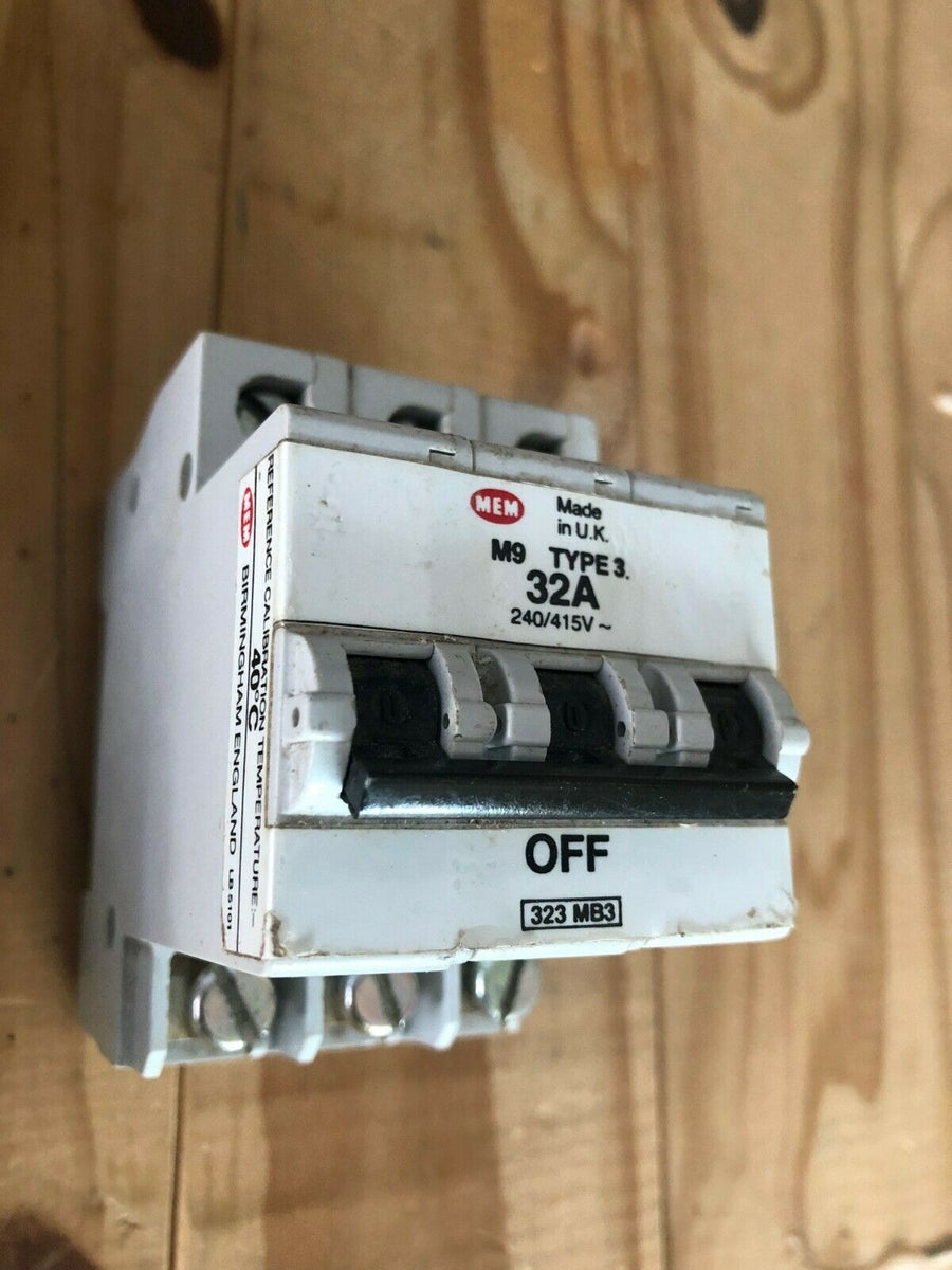 MEM 32A 32 AMP TYPE 3 M9 323MB3 TRIPLE 3 POLE MCB CIRCUIT BREAKER ...
