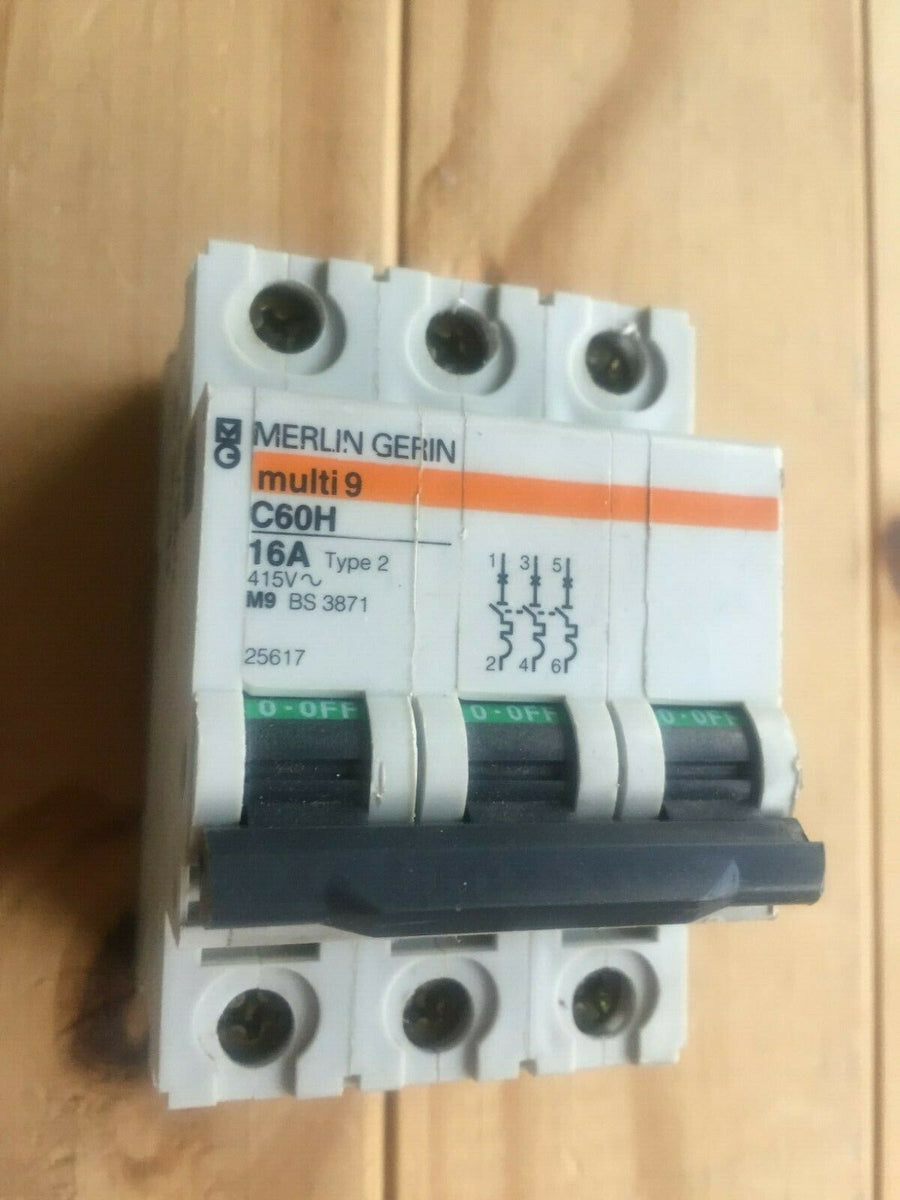 MERLIN GERIN MULTI 9 16A TYPE 2 M9 BS3871 3 POLE MCB TYPE 25617 PRO MERLIN GERIN MULTI 9 16A TYPE 2 M9 BS3871 3 POLE MCB TYPE 25617 PRO